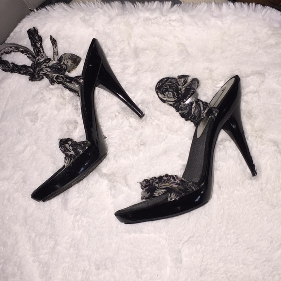 Nine West Strappy Heels - Picture 2 of 4